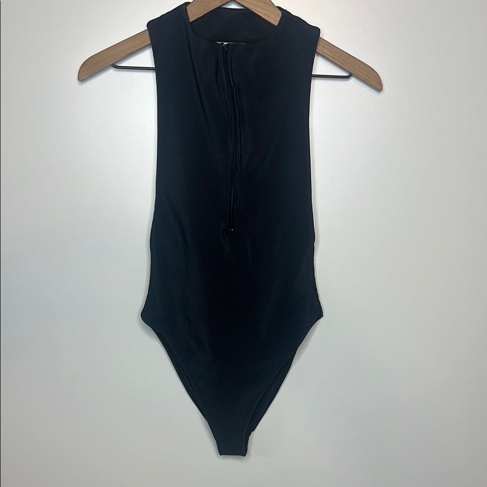 La’Mariette black Selena one piece Size: Small
